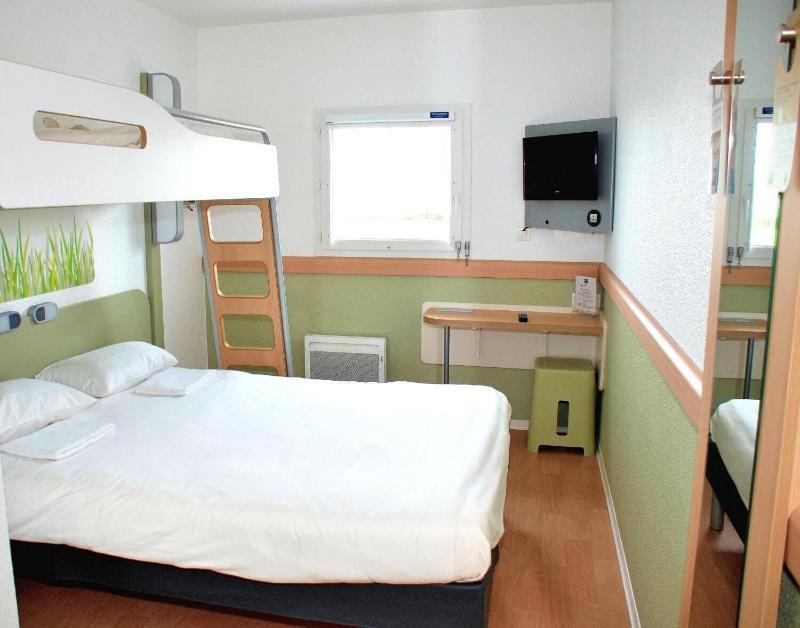 Ibis Budget Flers Grands Champs Zewnętrze zdjęcie