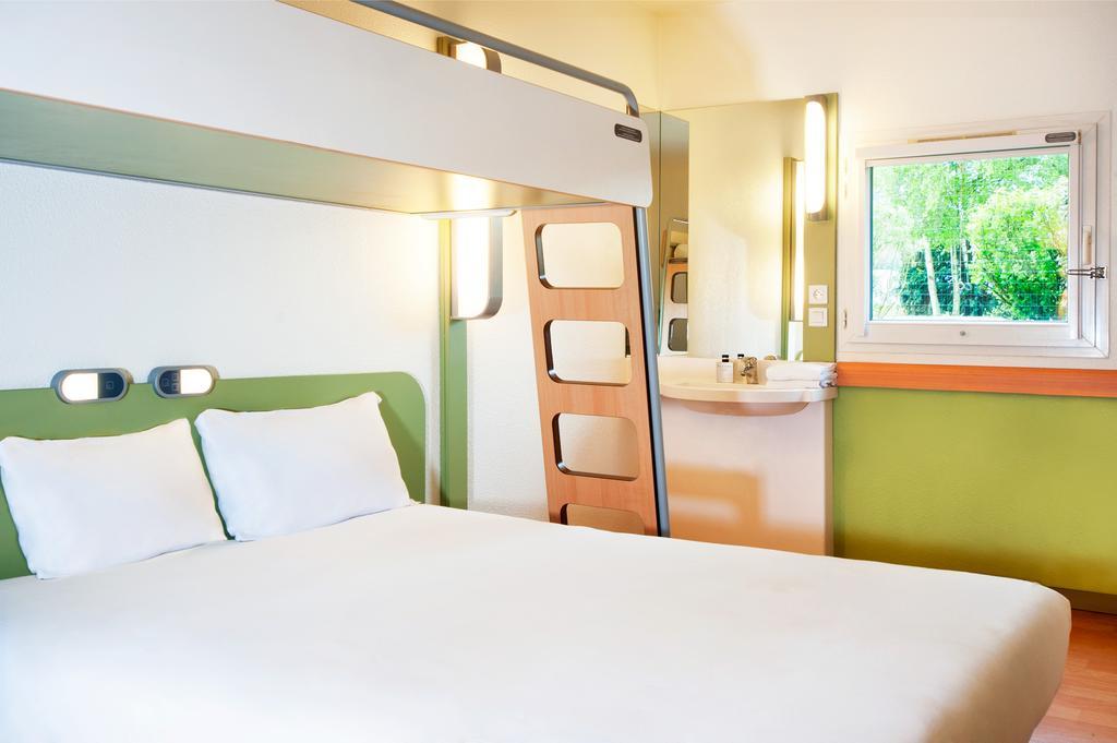 Ibis Budget Flers Grands Champs Zewnętrze zdjęcie