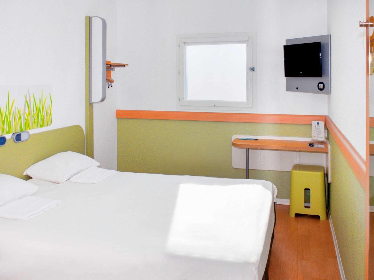 Ibis Budget Flers Grands Champs Zewnętrze zdjęcie