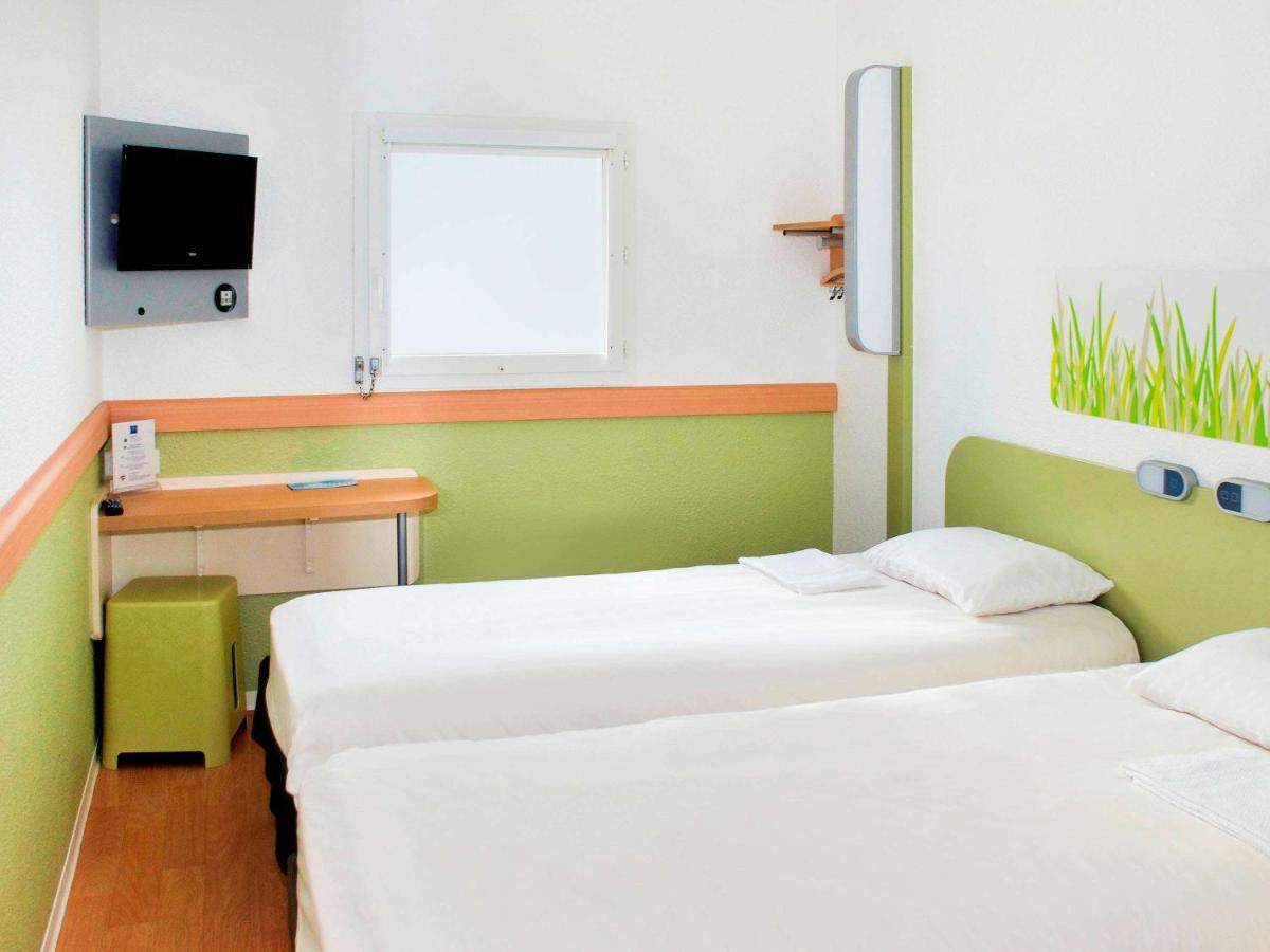 Ibis Budget Flers Grands Champs Zewnętrze zdjęcie